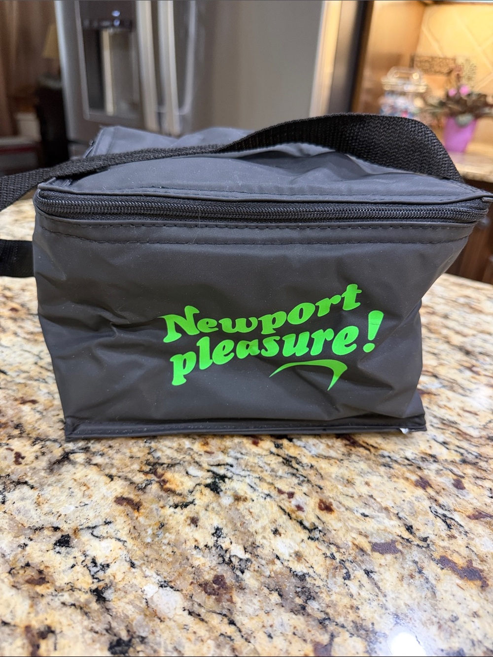 Vintage Newport Cigarette Brand Soft 6Pack Padded Cooler